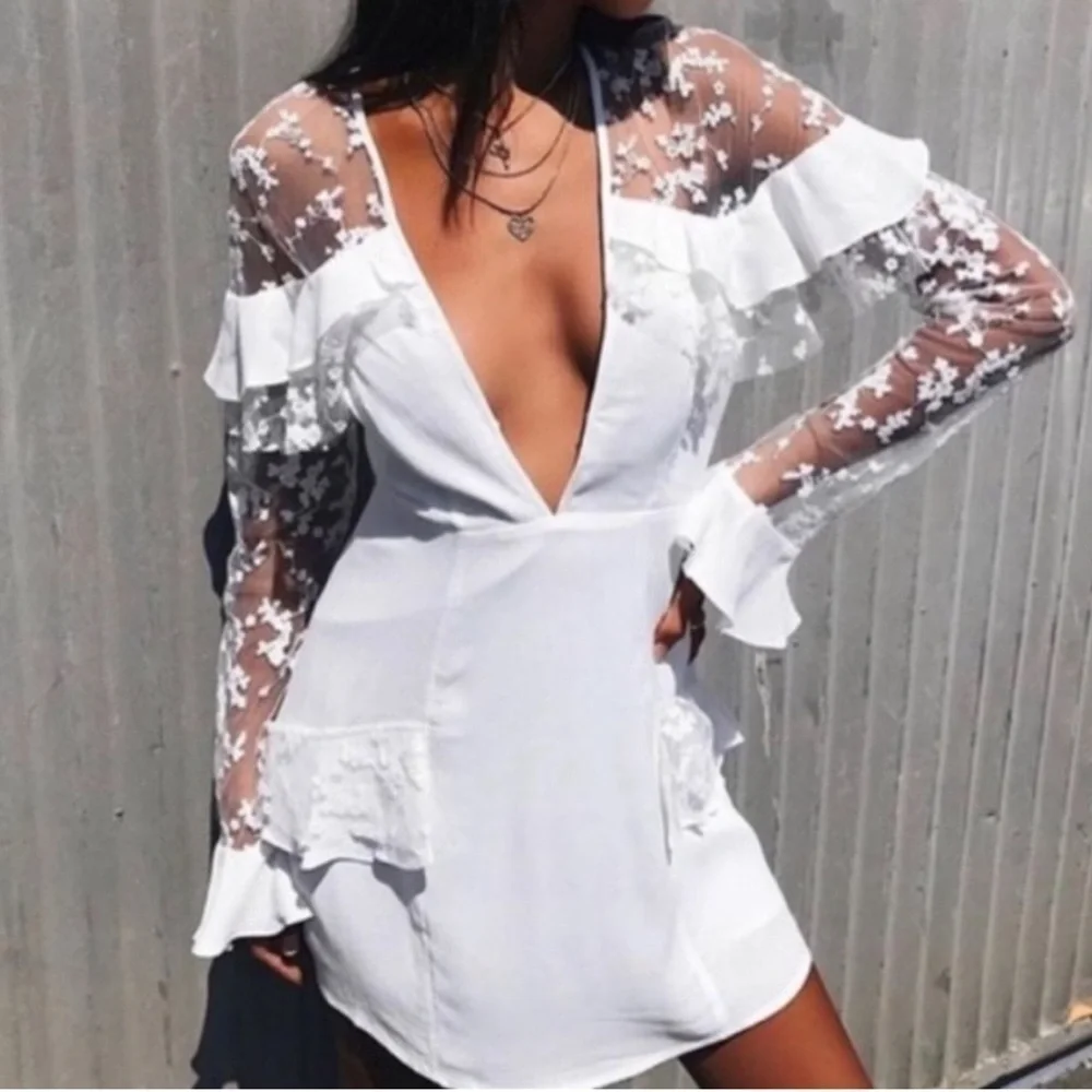 For Love & Lemons Rosebud Mini Dress White Lace Embroidered Sleeve Ruffle Size S